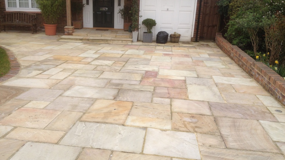 Profitable Gardening & Landscaping Business for Sale in Kent in Bromley