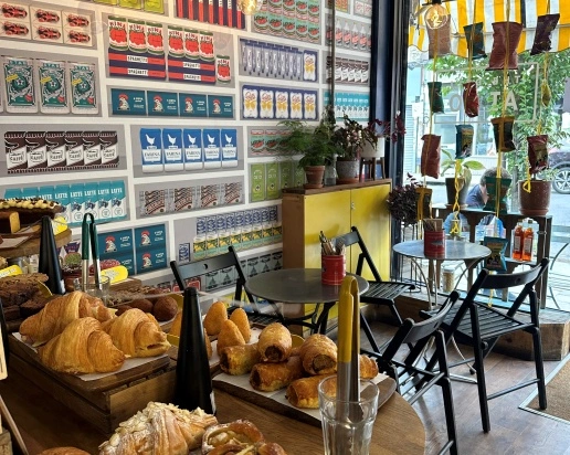 Vibrant & Successful Café & Deli in Finsbury Park, London