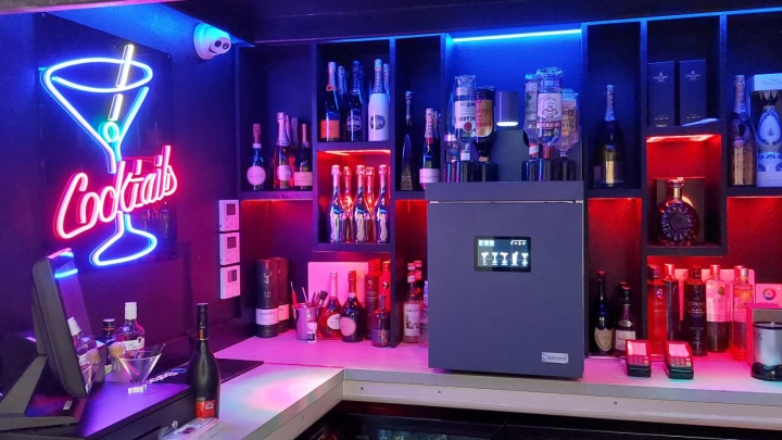 Photo of Online Business Specialising in Cocktail Machines For Sale