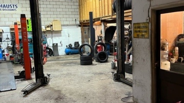 Photo of LONG ESTABLISHED, HIGHLY SUCCESFUL, VEHICLE REPAIR & SERVICE CENTRE BETWEEN SOUTHAMPTON & BOURNEMOUTH