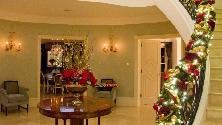 Photo of Established Install Company of Seasonal Decor